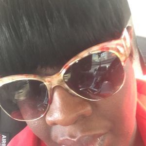 Meet your Posher, Rose